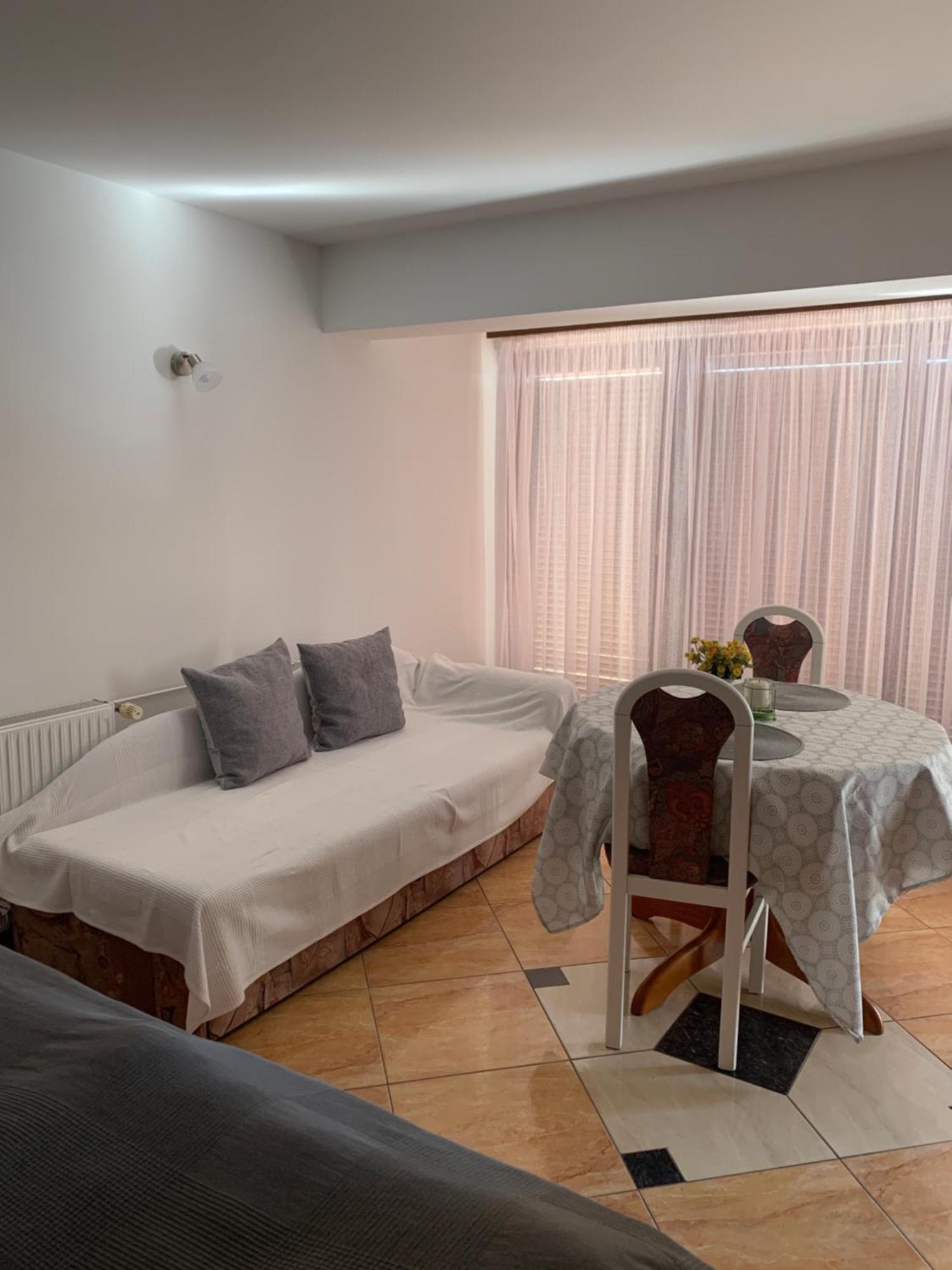 Apartment Villa Ana โอปาติยา ภายนอก รูปภาพ