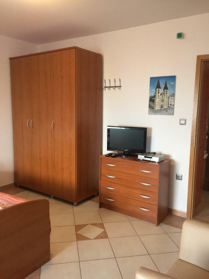 Apartment Villa Ana โอปาติยา ภายนอก รูปภาพ