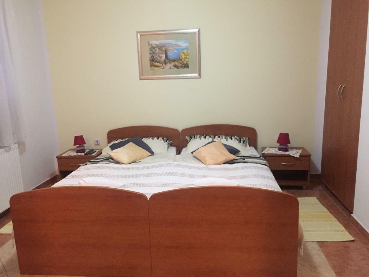 Apartment Villa Ana โอปาติยา ภายนอก รูปภาพ