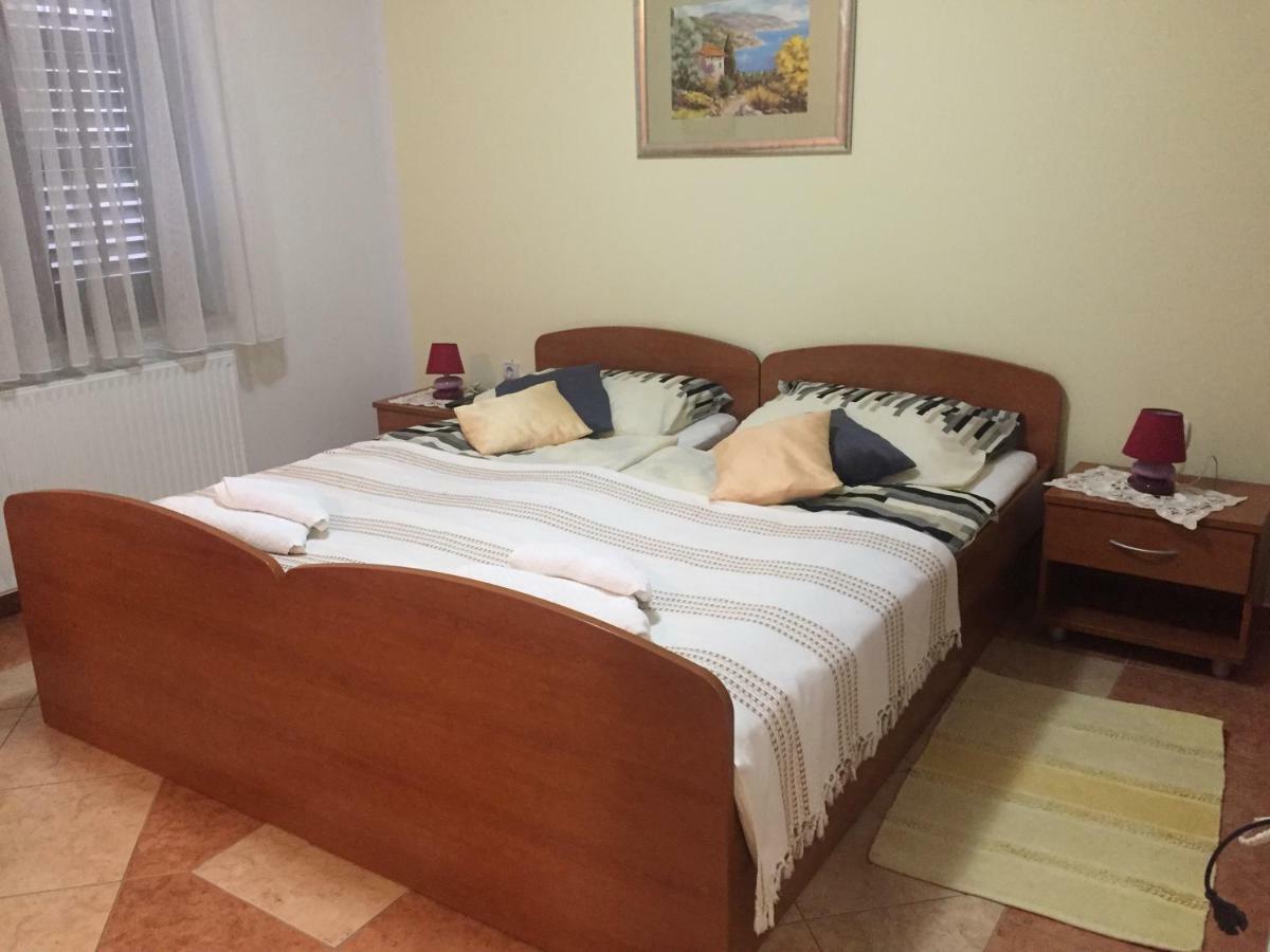 Apartment Villa Ana โอปาติยา ภายนอก รูปภาพ