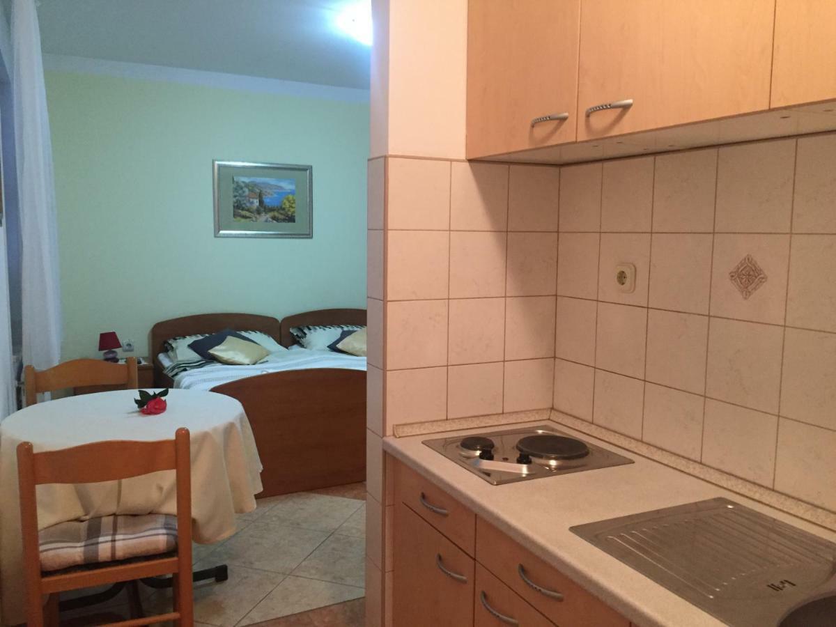 Apartment Villa Ana โอปาติยา ภายนอก รูปภาพ